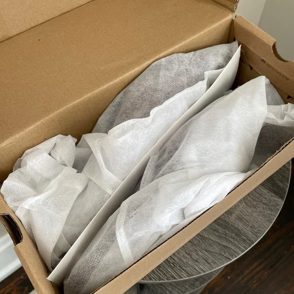 NIB Kitten Heel Mules - Picture 6 of 6